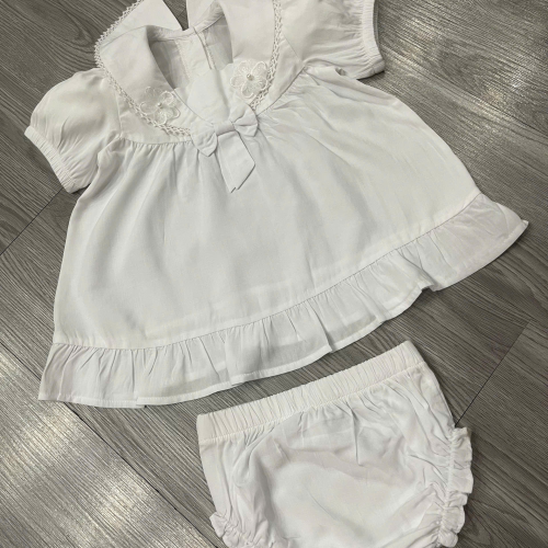  Đầm bé gái cổ nơ trắng phối quần chip